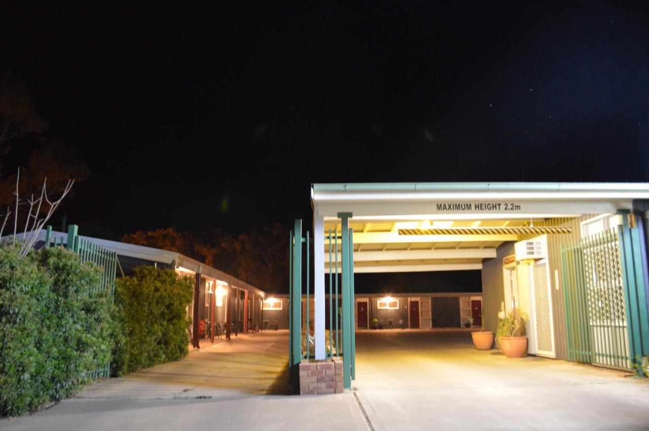 Coolabah Motel Walgett Buitenkant foto